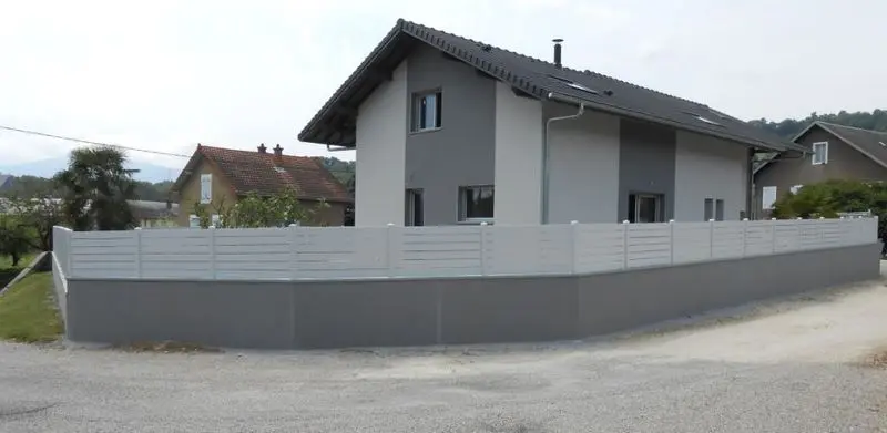 cloture PVC gris 9018